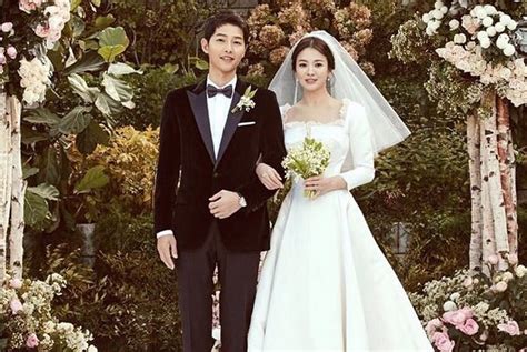 song hye kyo dior wedding dress|Christian Dior Reveals How Song Hye Kyo's Wedding .